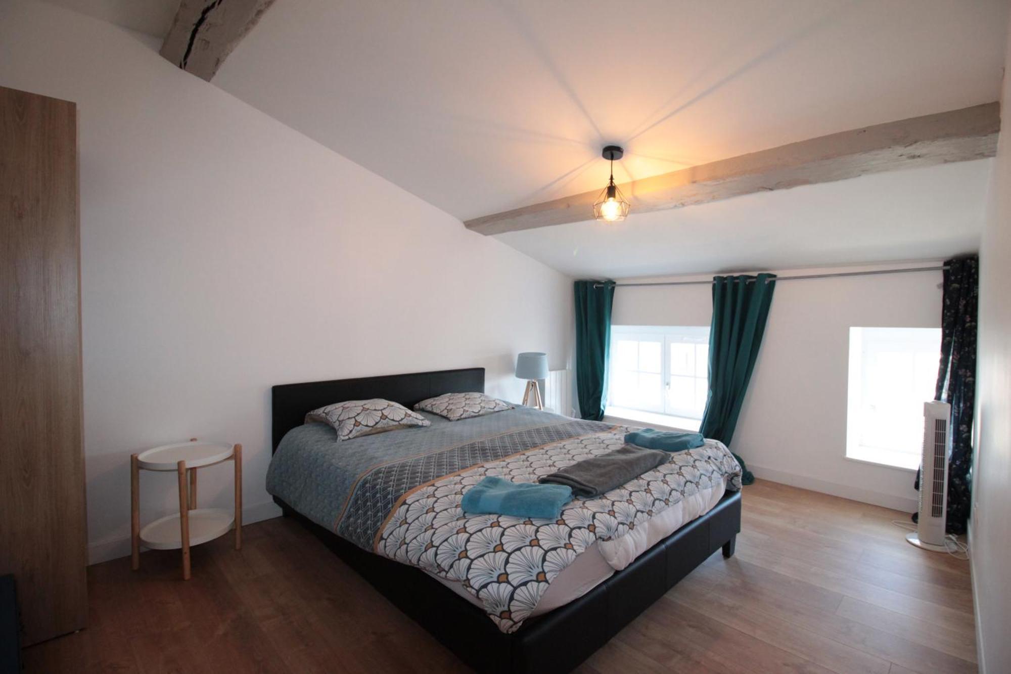 Logement Neuf "Meuse" - Hyper Centre - Parking Proche - Proche Gare - 4 Chambres - Terrasse Couverte - Wifi ! Gere Par Prestazen'Services ヴェルダン・シュル・ムーズ エクステリア 写真
